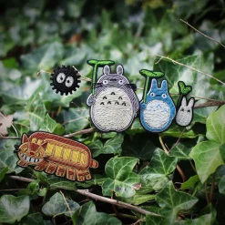 Pins*Maison Ghibli Embroidered Jewel Brooch Catbus - My Neighbor Totoro